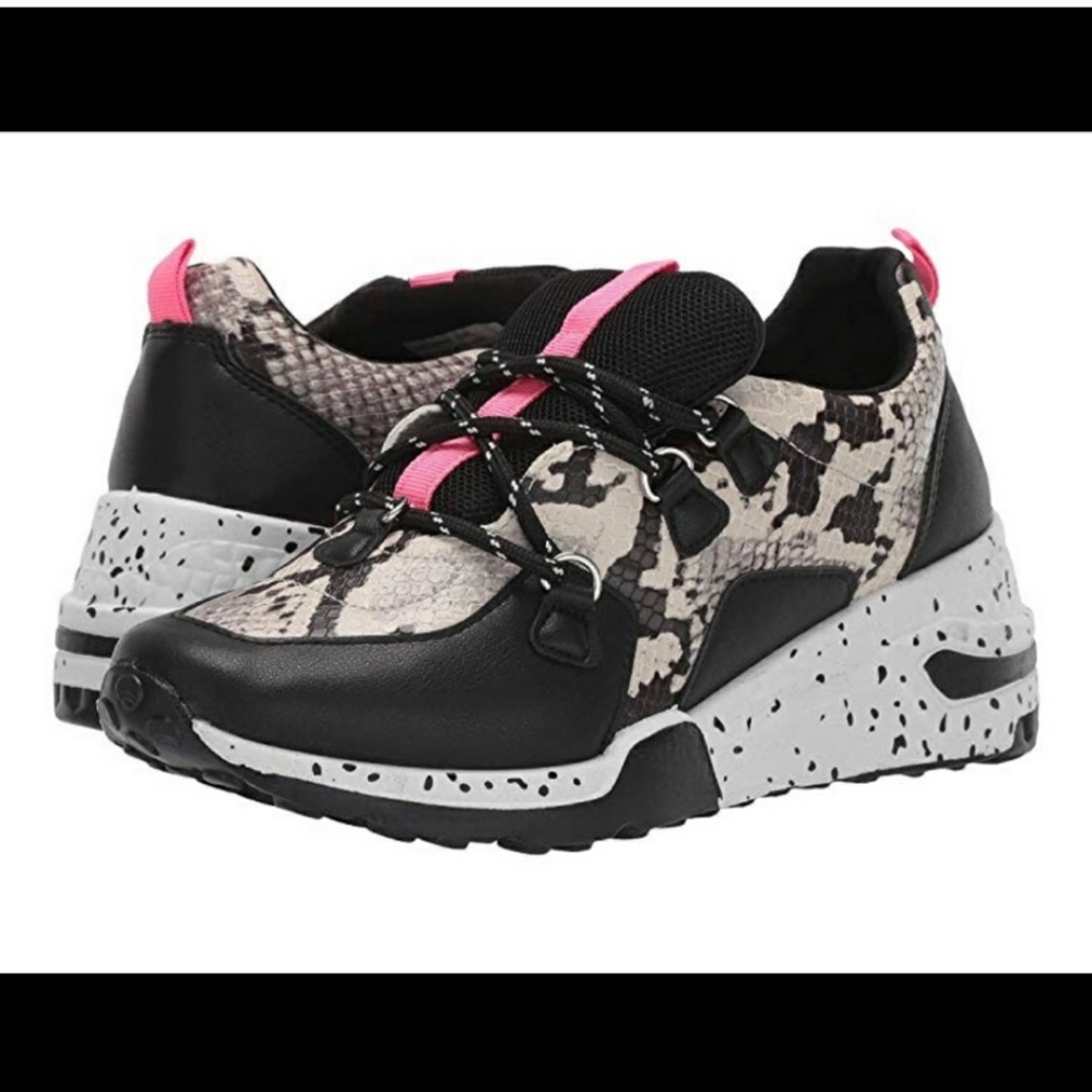 Madden Girl by Steve Madden Cliff Sneakers - Picture 2 of 6